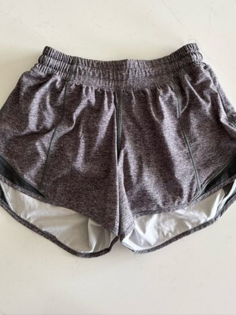 lululemon hotty hot 4” heathered black